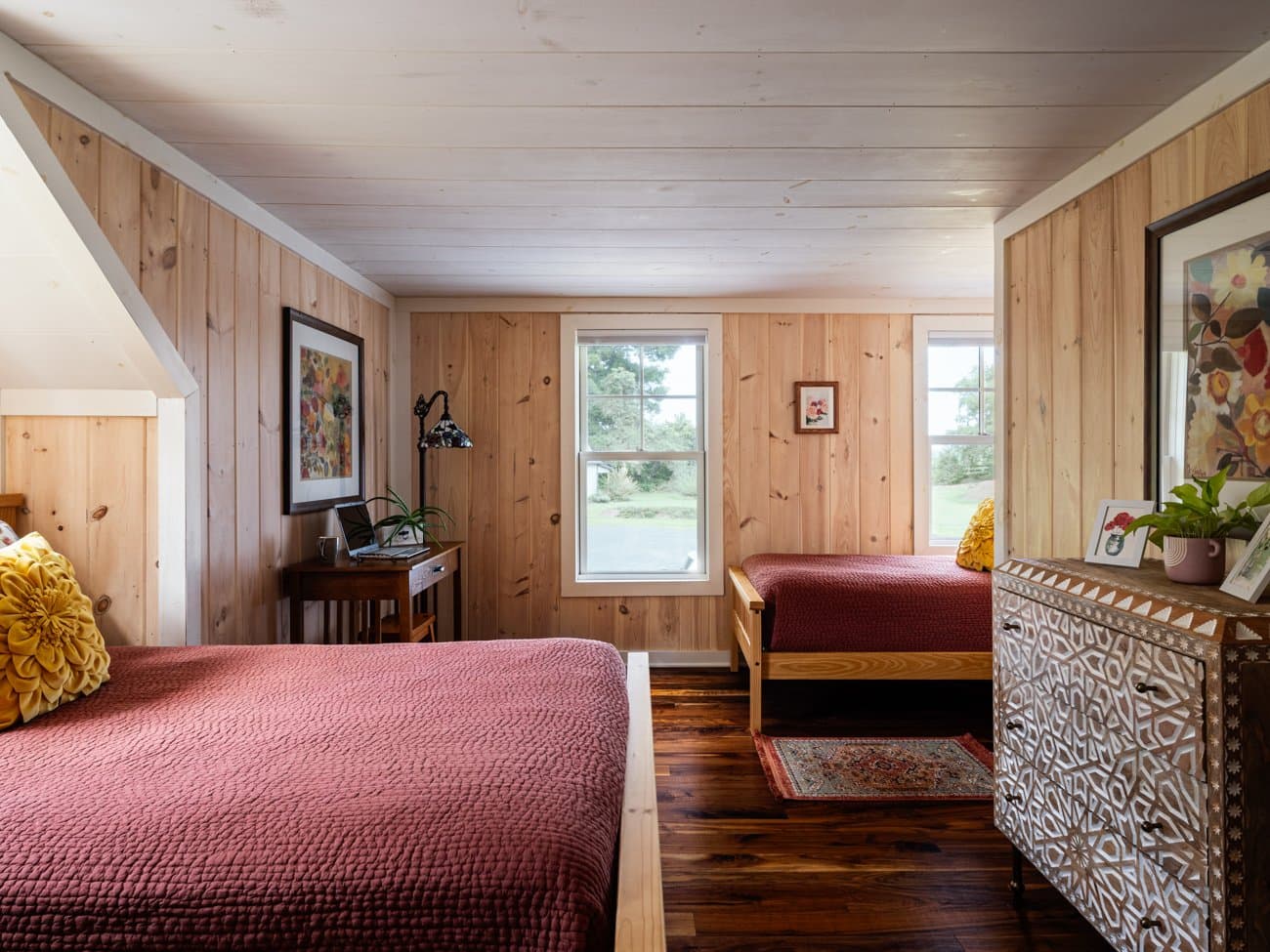 Honey's Farmhouse Peaceful Farm View Room